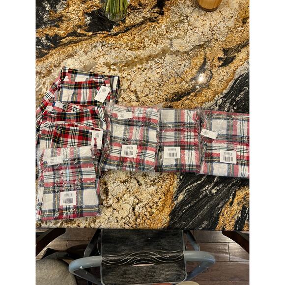 NWT Old Navy White Plaid Tartan Flannel Christmas Lounge Pajama Pants - Picture 12 of 12